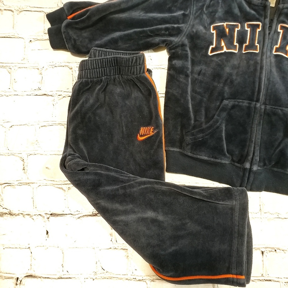 Nike 2 Piece Track Suit Navy & Orange 24 Months - Picture 4 of 4